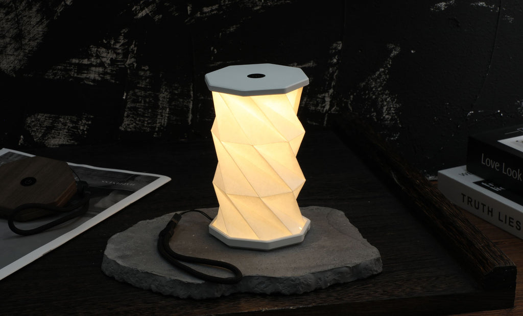 Mini Hexagon Twist Lamp – Elegant LED Design in Solid Wood