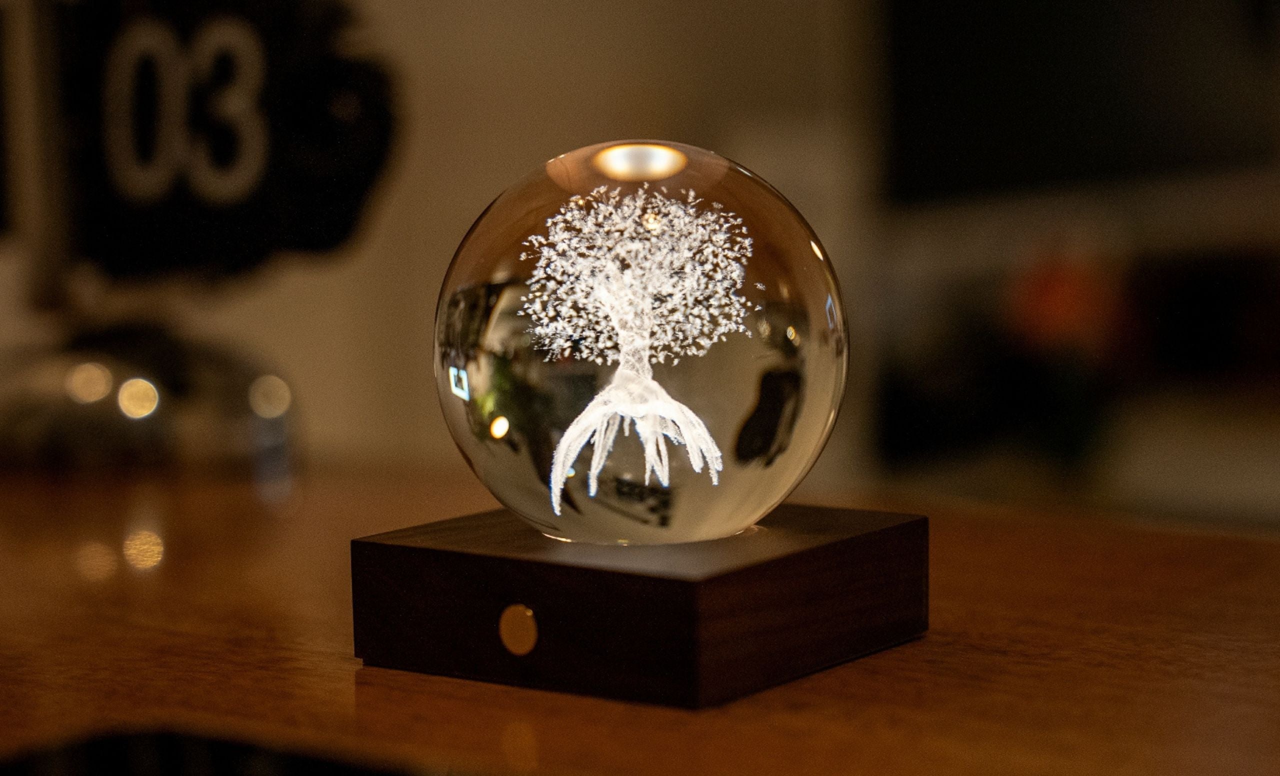 Gingko Design - Amber Crystal Light – Decorative LED Crystal Lamp
