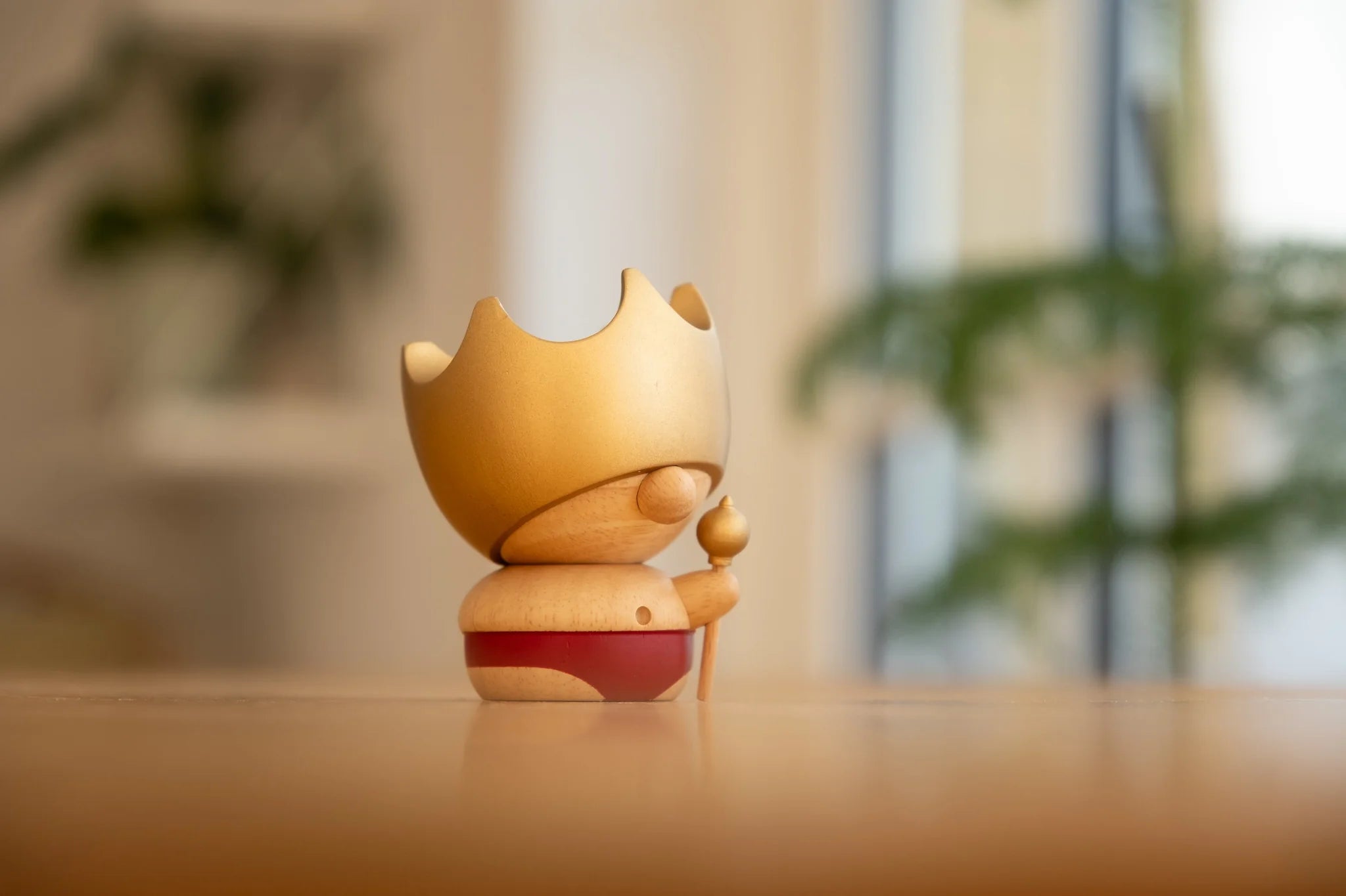 The Emperor's New Clothes – Wooden Figurine from FableWood
