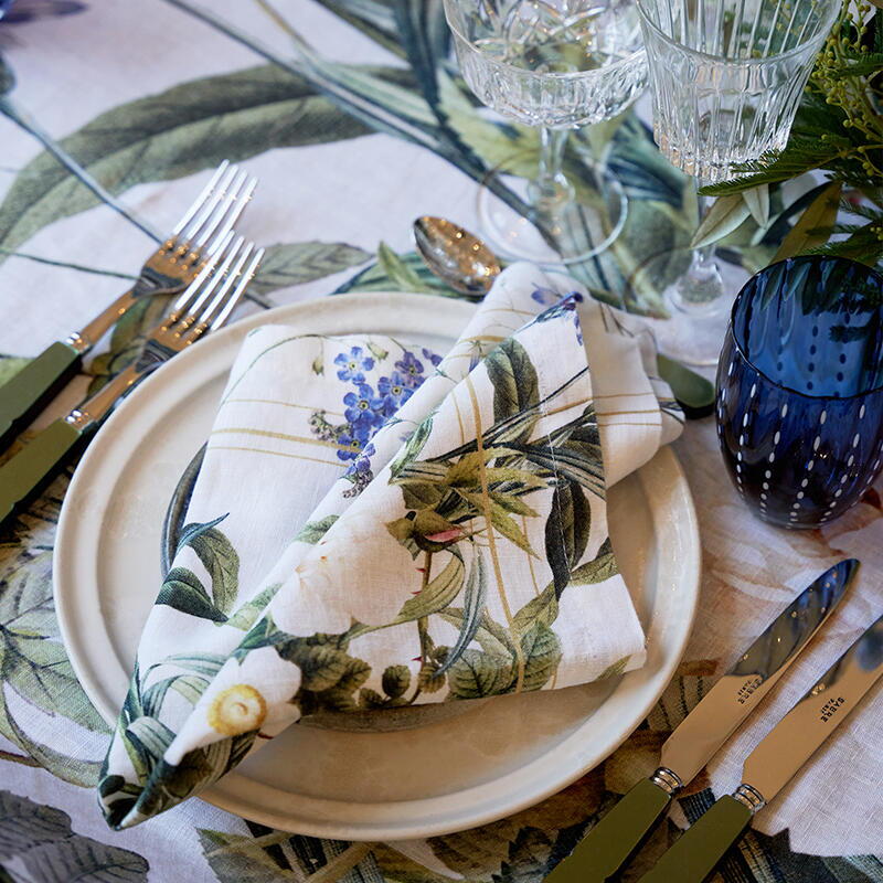 Stoffservietten – (2 St.) – Koustrup & co. – Blue Flower Garden – 100% Leinen – Design Jim Lyngvild