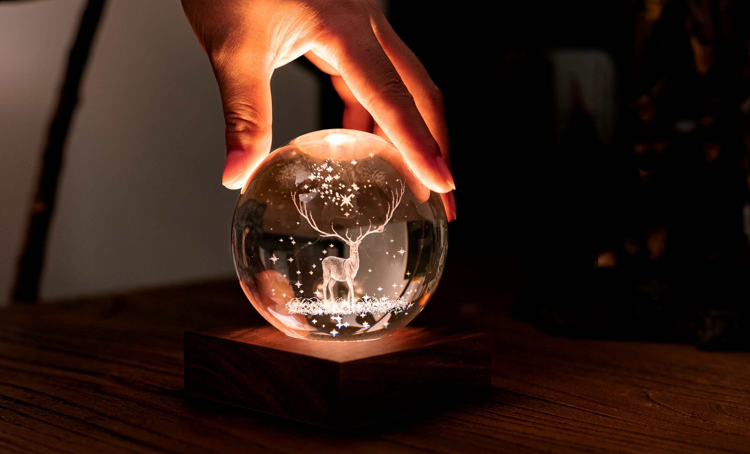 Gingko Design - Amber Crystal Light – Decorative LED Crystal Lamp