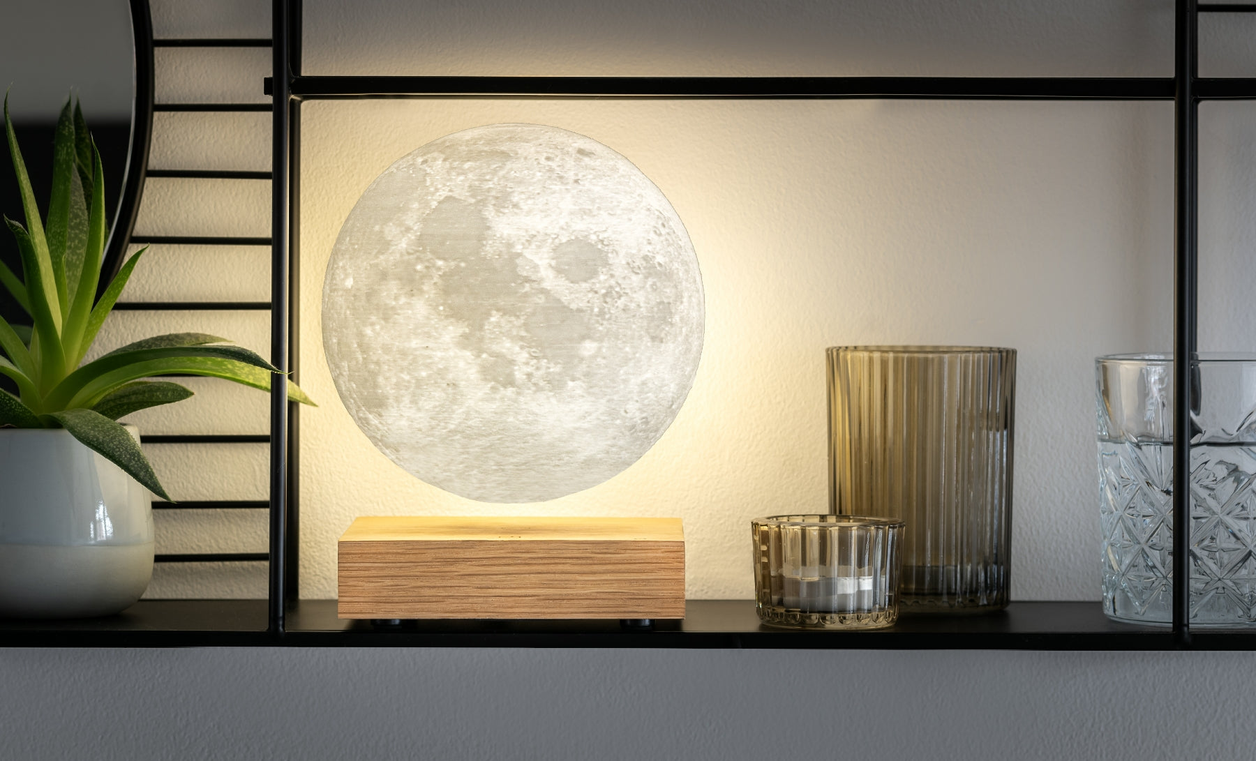 Gingko Design - Smart Moon Lamp