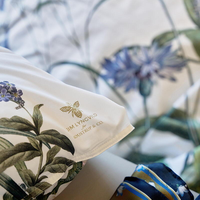 Bettwäsche-Set - Koustrup & Co. - Blue Flower Garden - 100% Bio-Baumwolle - Entworfen von Jim Lyngvild