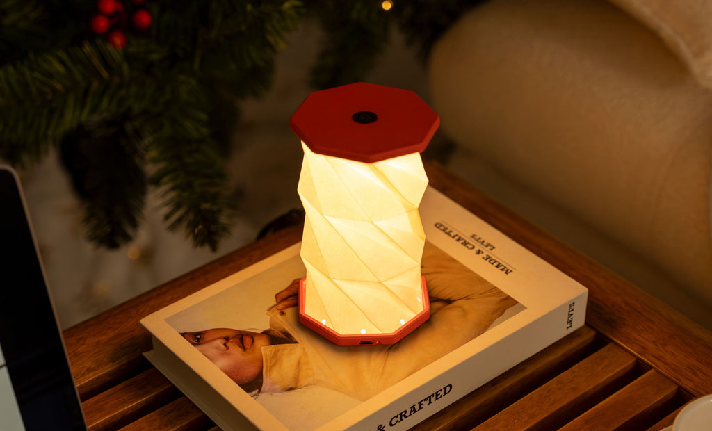 Mini Hexagon Twist Lamp – Elegant LED Design in Solid Wood