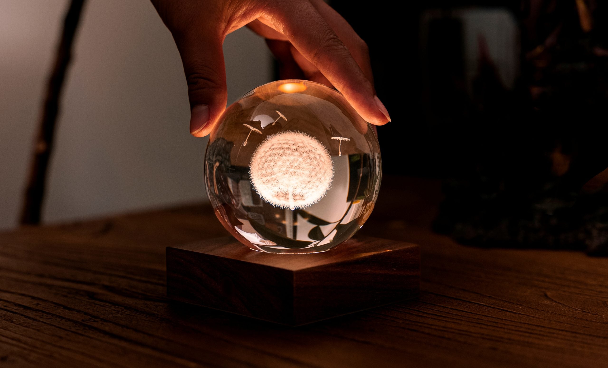 Gingko Design - Amber Crystal Light – Decorative LED Crystal Lamp