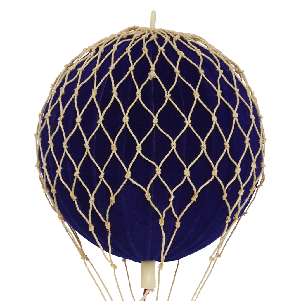 Balloon - Floating The Skies - Authentic Models