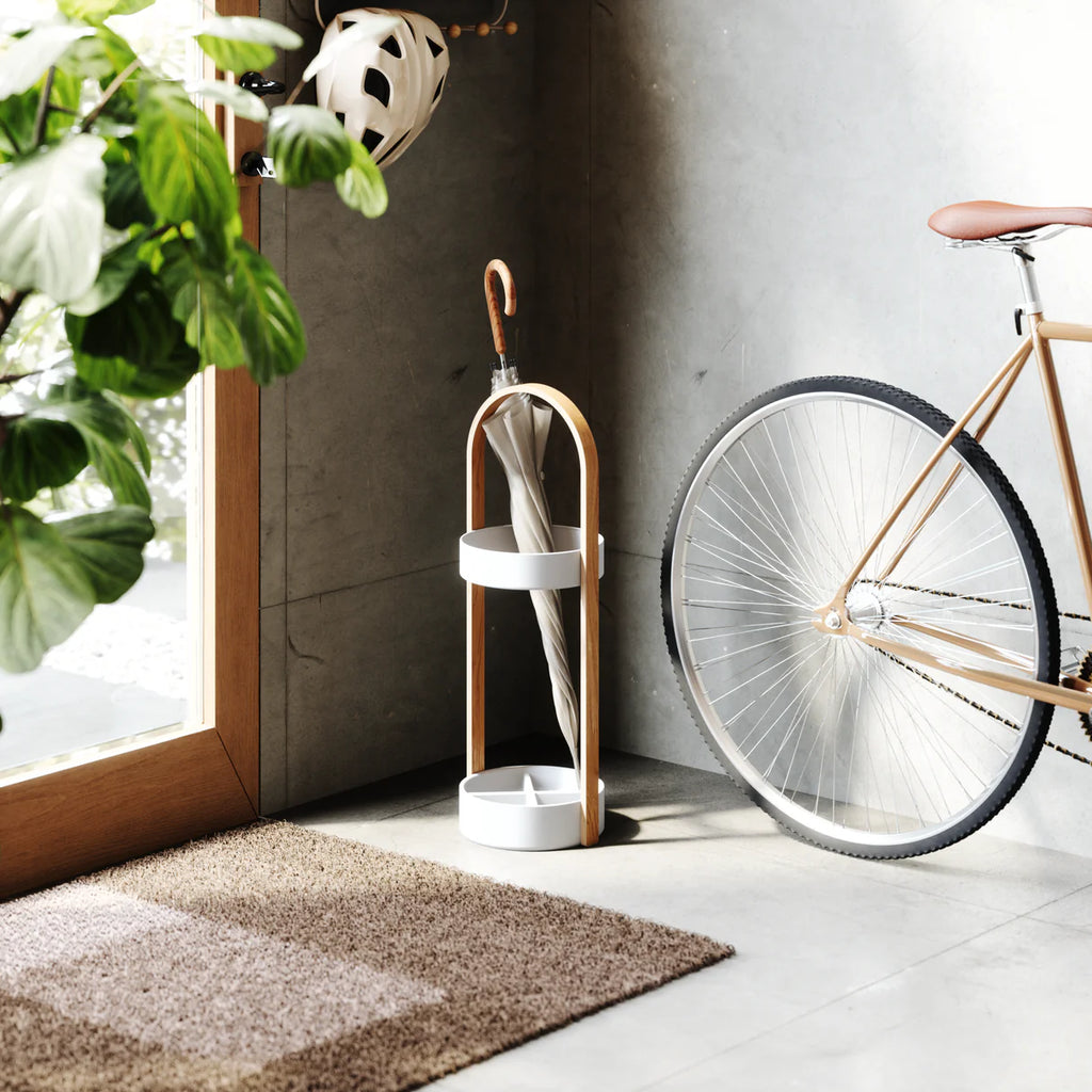 Paraplyholder - Bellwood - Stativ til både paraplyer og taskeparaplyer - Umbra