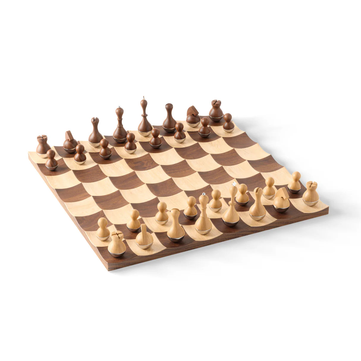 Umbra – Wobble Chess Set – Schachspiel mit Bewegung und Eleganz