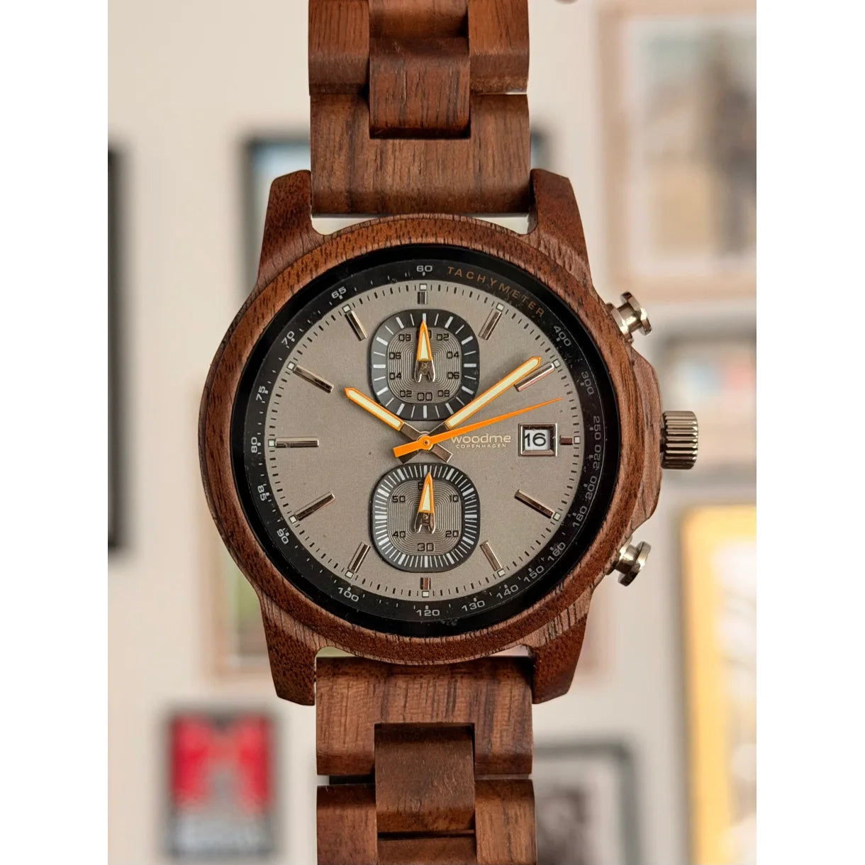 Woodme Globe – Dänisch designte Holzuhr mit zwei Armbändern